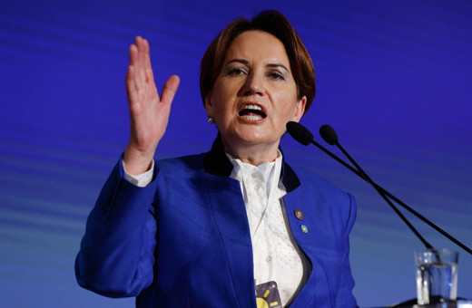 Meral Akşener: Bu bir sivil darbedir