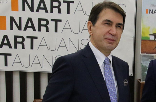 Gazeteci Fuat Uğur: Cumhurbaşkanı, balkon konuşmasında neden rahattı?