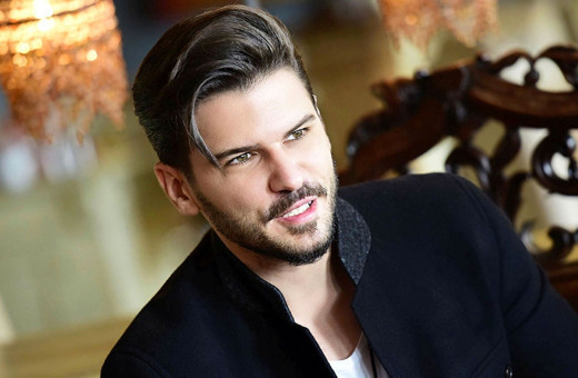 Umrede uyuyakalmıştı! Tolgahan Sayışman'dan açıklama geldi