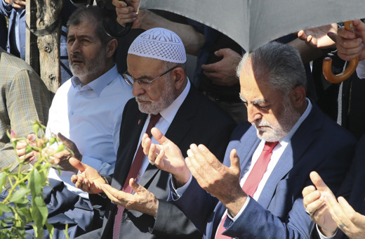 Saadet Partisi İstanbul adayı Necdet Gökçınar'dan 'çekil' iddiası