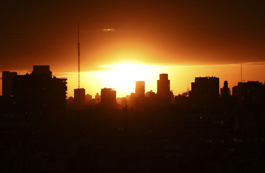 Güneş'teki büyük patlama, Dünya'daki radyo sinyallerini geçici devre dışı bıraktı!