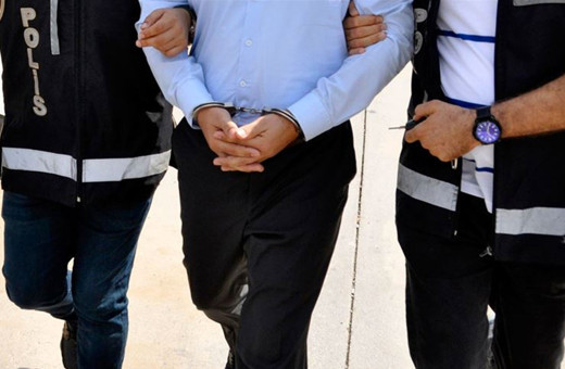 FETÖ'nün sözde Eskişehir sıkıyönetim komutanı saklandığı köyde yakalandı