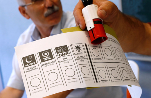 MetroPOLL'ün son seçim anketinde olay sonuçlar! AK Parti ve MHP toplam bakın kaç çıkıyor