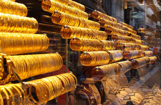 Spot altında son 7 yılın rekoru geldi! Piyasalarda hareketli saatler