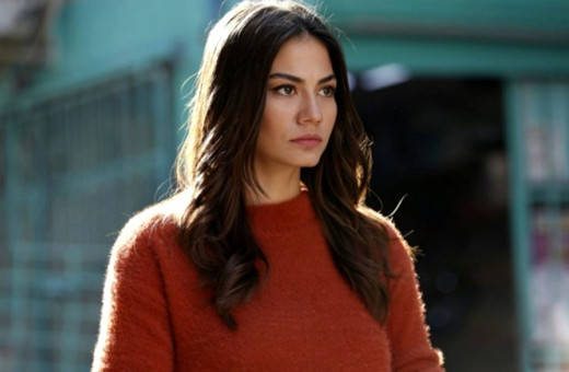 Demet Özdemir 'Bencilsiniz' deyip isyan etti Evde kal çağrısı yaptı