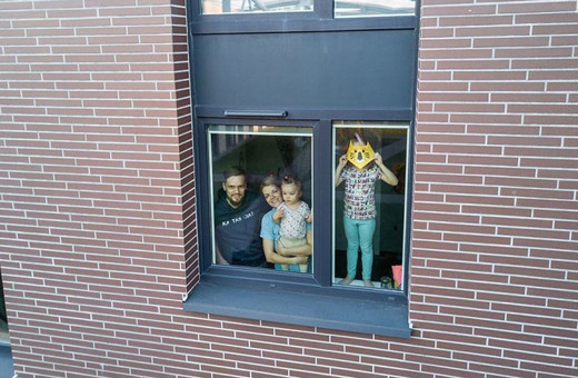 Karantina günleri evde nasıl geçiyor işte fotoğraflarla yanıtı