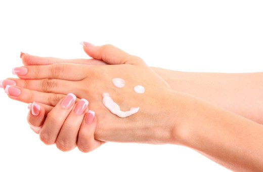 Evde kalmaktan kuruyan ellerinize iyi gelecek krem tarifi!