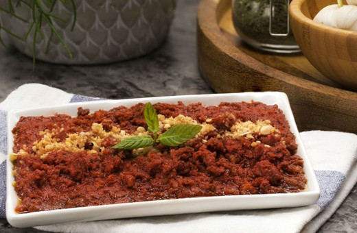 Kahvaltıların vazgeçilmezi ev çemeni nasıl yapılır?