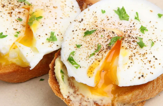 Poşe yumurta nedir kahvaltıların vazgeçilmez tadı!