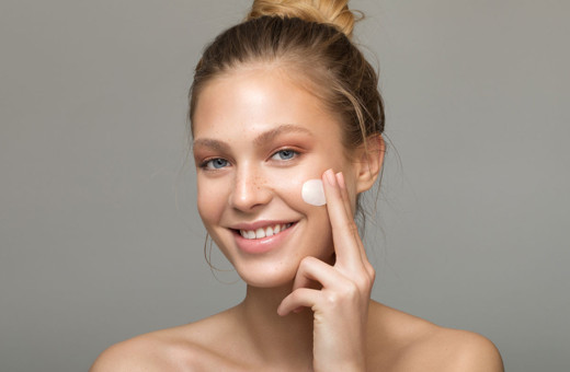 Sağlıklı ve parlak bir cilde sahip olmanın 5 basit kuralı