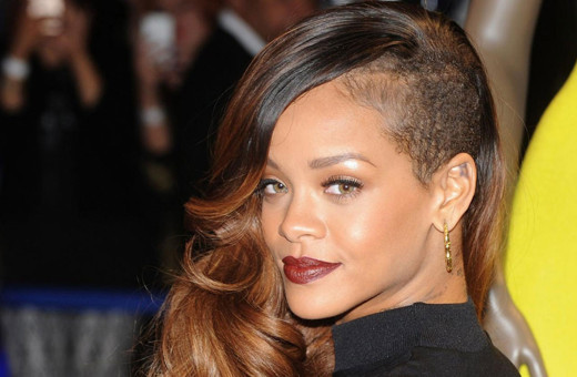 Rihanna albüm soran takipçisine sert tepki gösterdi! Dünyayı kurtarıyorum