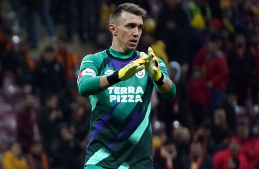 Fernando Muslera, yıllar sonra ilk kez yedek kaldı