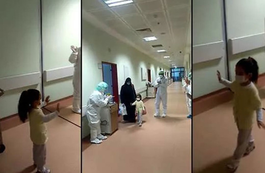 Kahramanmaraş'ta koronavirüsü yenen 4 yaşındaki çocuk alkışlarla taburcu oldu