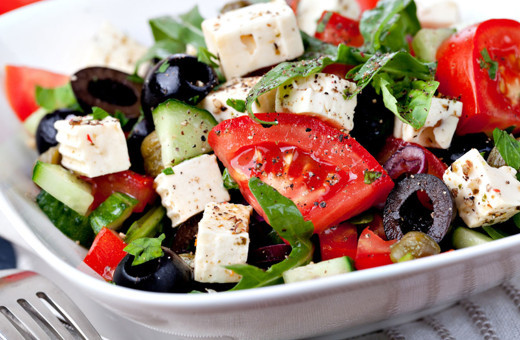 Kahvaltılık peynir salatası nasıl yapılır?