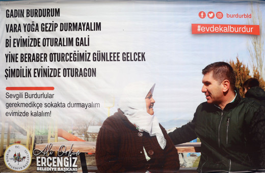 Burdur'da yerel şiveyle 'evde kal' çağrısı