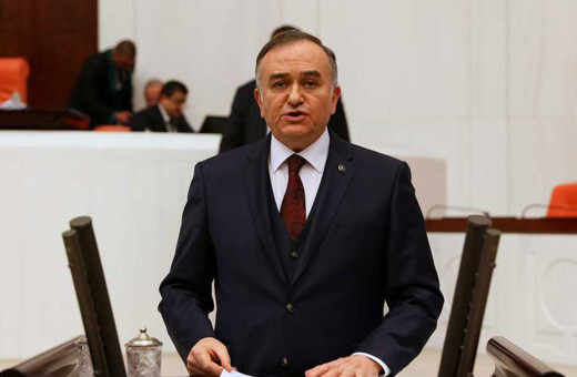 MHP'li Akçay: CHP-HDP-İP ve satılık kalemler döviz manipülasyonlara çanak tutmaktadır