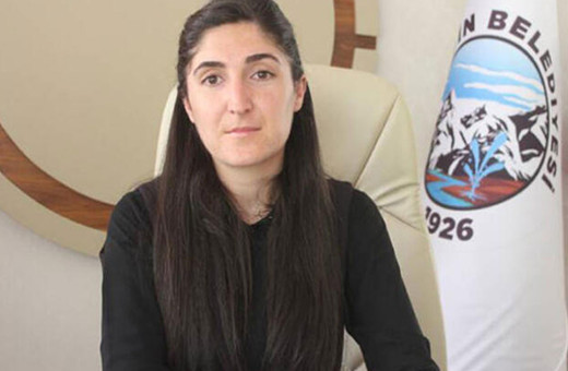 HDP'li Diyadin Belediye Başkanı Betül Yaşar tutuklandı