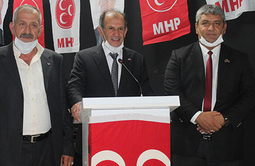 Yalova istifa depremi! CHP'den istifa edip MHP'ye geçtiler