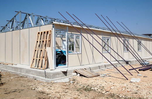 Emekli TOKİ sakinlerine sosyal tesis