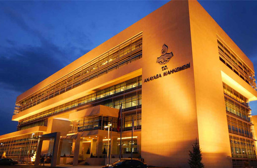 Anayasa Mahkemesi HDP'ye kapatma davası için ilk kararını açıkladı! İddianame kabul edildi