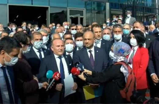 İYİ Parti'de 81 il başkanı Ümit Özdağ'ın ihracı için dilekçe verdi