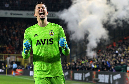 Altay Bayındır'dan büyük sürpriz!