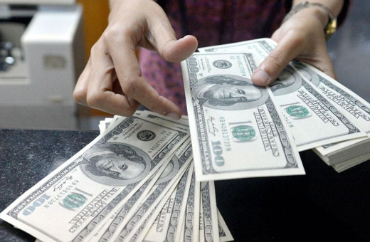 Finans uzmanı Satıroğlu'ndan bomba dolar tahmini! Tarih verdi 7.26'a kadar düşecek