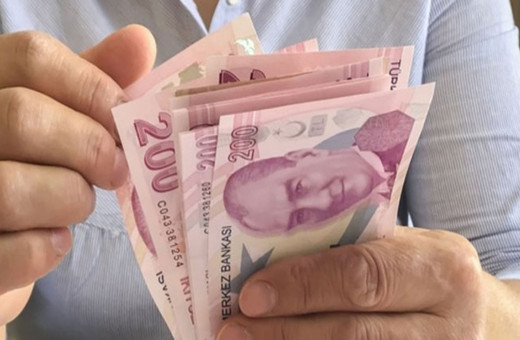 Milyonlarca emeklinin 1100 TL'lik bayram ikramiyesi zammı Meclis'te