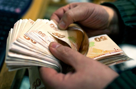 Memur ve emekliye yüzde 30'luk zam düzenlemesi yürürlükte