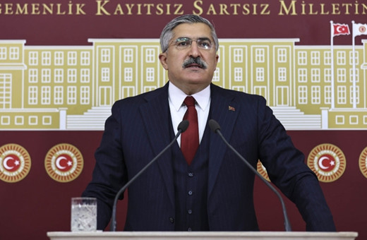 AK Partili Hüseyin Yayman'dan New York'taki skandal ilana tepki