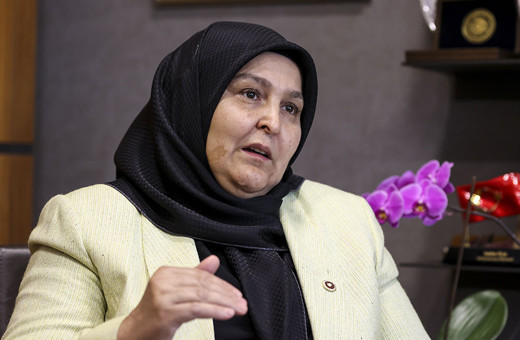 AK Parti'li Habibe Öçal terör örgütü PKK'nın kadınlara yönelik çirkin yüzünü kitaplaştırdı