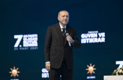 AK Parti'de büyük değişim! Genel başkanvekili sayısı 2'ye, MKYK üye sayısı 75'e yükseldi