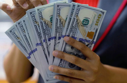 Dolar/TL'deki yükseliş durdurulamıyor! 8 liranın üzerini test etti