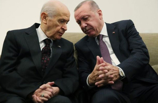 Devlet Bahçeli'den Cumhurbaşkanı Erdoğan'a tebrik telefonu
