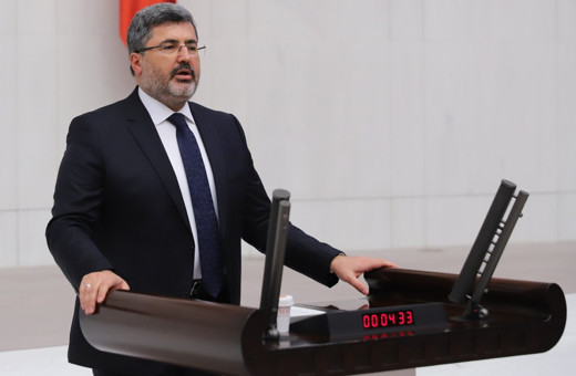 Sosyal medyadan duyurdu! AK Partili Ali Özkaya covid-19'a yakalandı