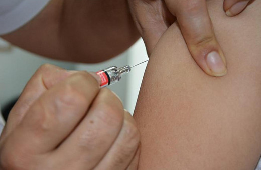 AK Partili Mahir Ünal: Türkiye aşılama sırasında 7'nci oldu