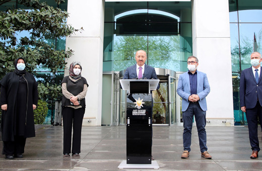 AK Parti İstanbul İl Başkan Yardımcısı Cahit Altunay İBB'ye kayıp atları sordu