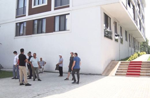 Avcılar'da sitede tapu krizi