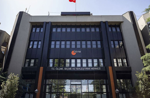 ÖSYM, sınav süreçlerinde "yapay zeka"ya geçiyor!