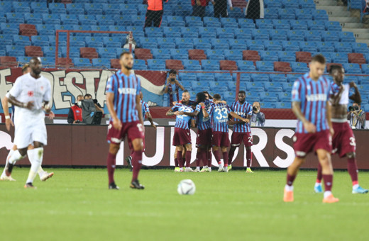 Trabzonspor konuk ettiği Sivasspor'u mağlup etti