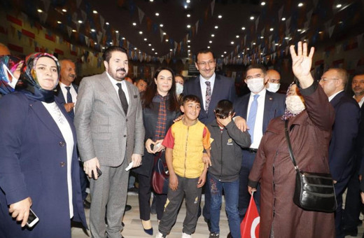 Ali İhsan Yavuz: Tayyip Bey'e destek verdiğimiz için hanelerimize sevap yazılmaya devam ediyor