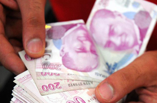 İşçi ve işveren ne istiyor? Milyonların gözü asgari ücret zam oranına çevrildi!