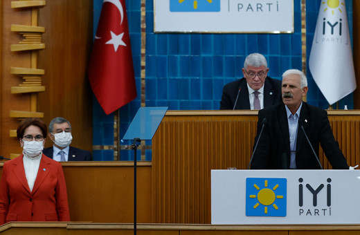 Meral Akşener'in kürsüye çiftçi diye çıkardığı kişinin polislikten ihraç edildiği öne sürüldü