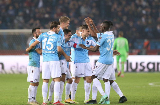 Trabzonspor, Gaziantep FK'yı 3-0'lık skorla mağlup etti