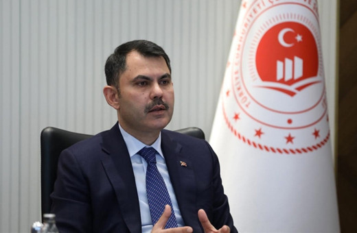 Bakan Murat Kurum, vatandaşları İzmir Bayraklı konutlarının anahtar teslim törenine çağırdı