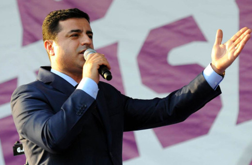 Demirtaş'tan Erdoğan'a miting çağrısı: Sen de meydana çık bir kişi eksik toplayan siyaseti bıraksın