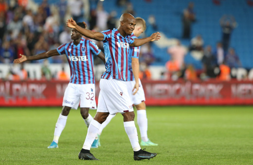 Anthony Nwakaeme 1 ay sahalardan uzak kalacak