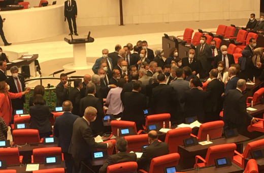 TBMM'de kadın milletvekilleri arasında tartışma