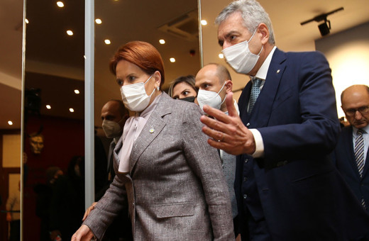İYİ Parti Genel Başkanı Meral Akşener, İstanbul Sanayi Odasını ziyaret etti