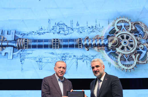Cumhurbaşkanı Erdoğan'a ilk NFT hediyesi İstanbul'un Anahtarı